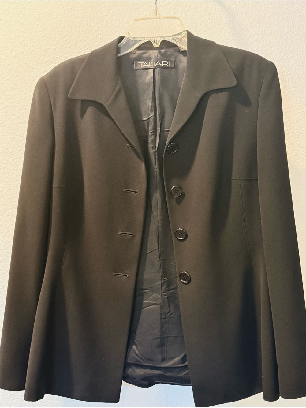 Tahari Women’s Black 2-Piece Pant Suit Blazer & Pants Size 12